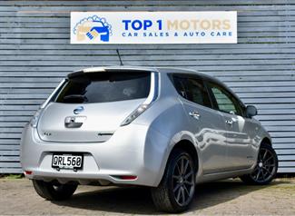 2014 Nissan LEAF - Thumbnail