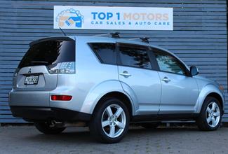 2005 MITSUBISHI outlander - Thumbnail